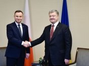 Сокращение "черных списков" и миротворцы на Донбассе: о чем договорились Порошенко и Дуда