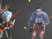 IBU решил пока не отстранять российских биатлонистов