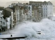 В Европе из-за шторма "Элеонора" погибли несколько человек