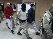 ЕС наблюдал за "судом" над украинскими моряками и осуждает его решение