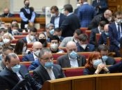 В Раде хотят освободить от налогов медиков, которые помогают в борьбе с COVID-19