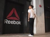 Кроссовки вместо каблуков: Виктория Бекхэм создала коллекцию с Reebok