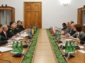 Министры обороны Украины и Польши провели встречу в Киеве