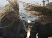 На Москву обрушился сильный ветер: в аэропортах задержаны рейсы