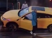 Дорогая и глупая авария: в Сочи лихач разбил Lamborgini Urus (фото и видео)
