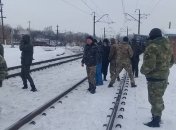 В Евросоюзе призвали прекратить блокаду Донбасса 