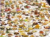 Врачи: Большие тарелки провоцируют переедание 