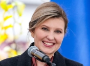 Елена Зеленская рассказала, что выбирает духи, которые стоят ближе всего на полке