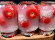 Мариновані помідори — чудова закуска до м’яса та гарніру