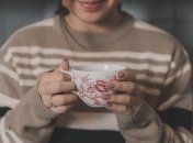 Вернуть чистоту чашке очень просто