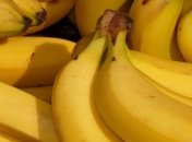 Стало известно, кому нельзя есть бананы