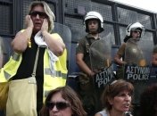 Полиция применила слезоточивый газ против протестующих в Афинах