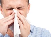 Почему у нас насморк и чиханье по утрам? 
