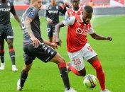 Морету Кассама (праворуч)