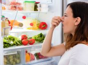 Запах з холодильника