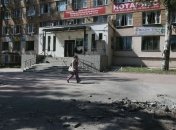 В Донецке звучали взрывы и залпы