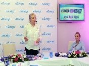 Незаменимый помощник каждой девушки стал еще надежнее!  В Киеве прошла презентация обновленных Always Ultra