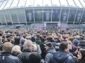 Дебаты: Посольство США советует согражданам избегать скоплений людей