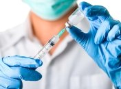 Лидерами по вакцинации в Украине стали области, которые вошли в "красную" зону