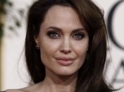 Анджелину Джоли заподозрили в шпионаже