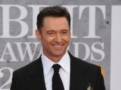 Хью Джекман призвал протестующих к миру, но добрый жест никто не одобрил