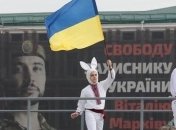 "Шлепали ушлепки по Софиевской площади": Сенцов раскритиковал "попсовый шабаш" во время празднования Дня Независимости