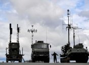 Так выглядит автоматизированная станция помех "Житель" со вспомогательными элементами