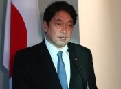 Министр обороны Японии призвал не прекращать давление на КНДР 