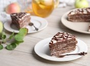 Блинный торт получается еще нежнее обычного