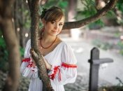 Украинка в вышиванке