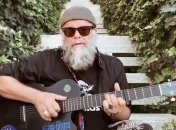 "Пошел Вон Вавилон": Борис Гребенщиков снова выпустил сатирическую песню (Видео)