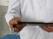 Медики розповіли про стан чоловіка, який повернувся з Польщі 