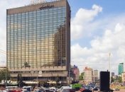 В Киеве неизвестные захватили гостиницу "Лыбидь"