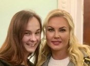 Ксения Куприненко с певицей Камалией