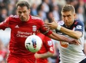 Каррагер: Болельщики МЮ были недовольны стилем игры при ван Гале