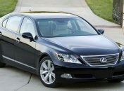 Toyota выпустит автомобиль на базе водородного топлива