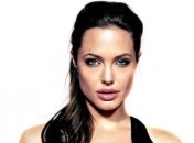 Вокруг семьи Анджелины Джоли разгорелся ужасный скандал