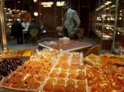 Украина стала меньше закупать и продавать кондитерские изделия