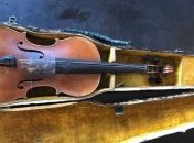 В зону АТО пытались вывезти скрипку Страдивари