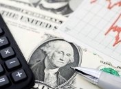 Суд разрешил рассчитывать зарплату украинцам в иностранной валюте