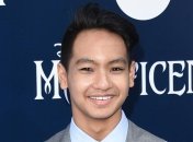 Старший сын Брэда Питта не хочет признавать отца