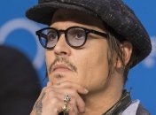 Джонни Депп собирается поменять фамилию
