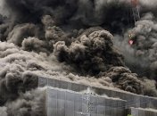 На стройке в Токио произошел пожар, есть погибшие и пострадавшие