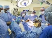 Врачи в Нью-Йорке успешно разделили сиамских близнецов