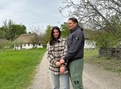 Александр Усик с женой