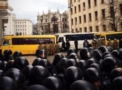 МВД: В столкновениях возле памятника Ленину пострадали милиционеры