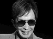 Умер знаменитый оскароносный режиссер 