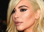 Теледива заедает стресс: Ким Кардашьян начала употреблять запрещенные продукты