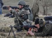 Пресс-центр АТО: Противник 17 раз открывал огонь по позициям ВСУ