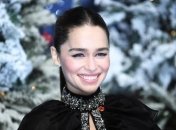 Многогранная актриса: Эмилия Кларк снялась в стильной фотосессии